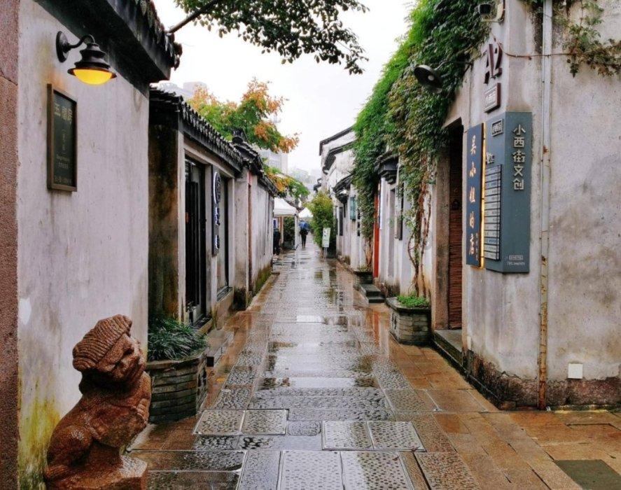 反对婆婆提议让老公的姥姥来我家长期居住,我不同意错了吗